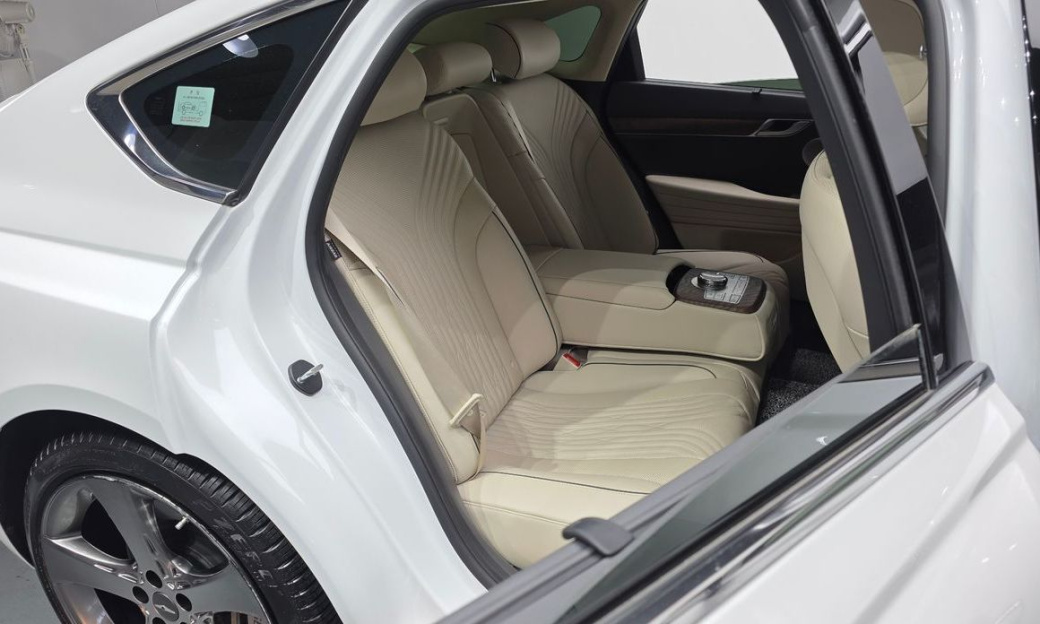 Genesis G80 Gasoline 2.5 Turbo AWD, 2023