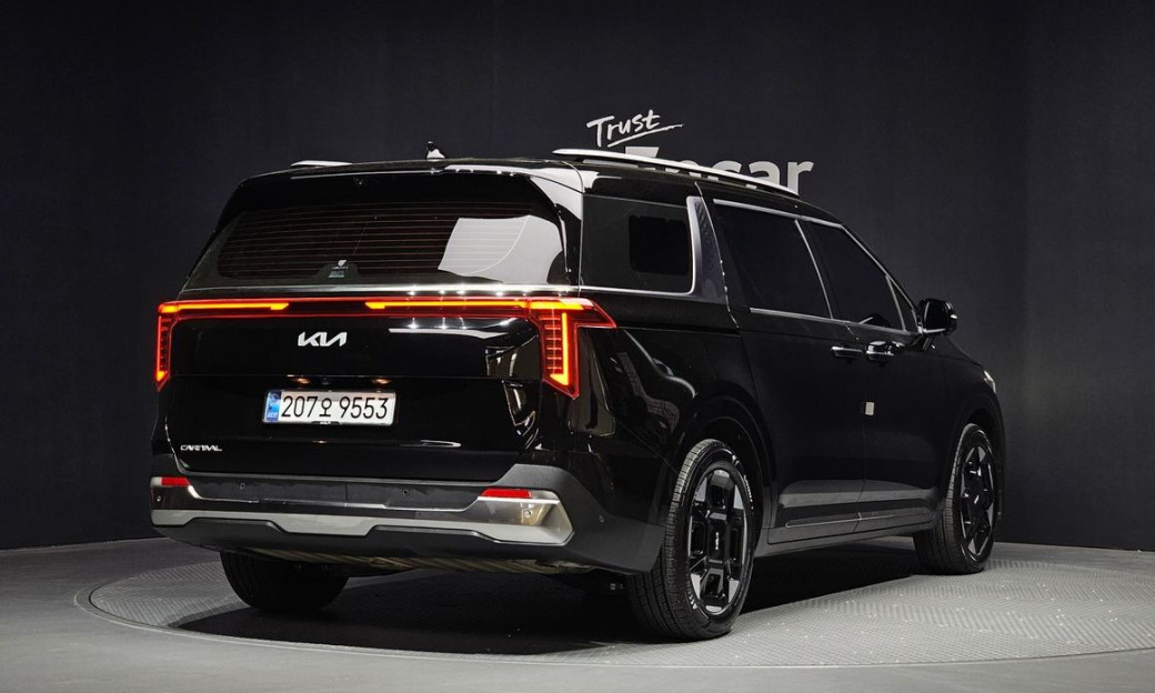 Kia Carnival 9-Seater Noblesse, 2024