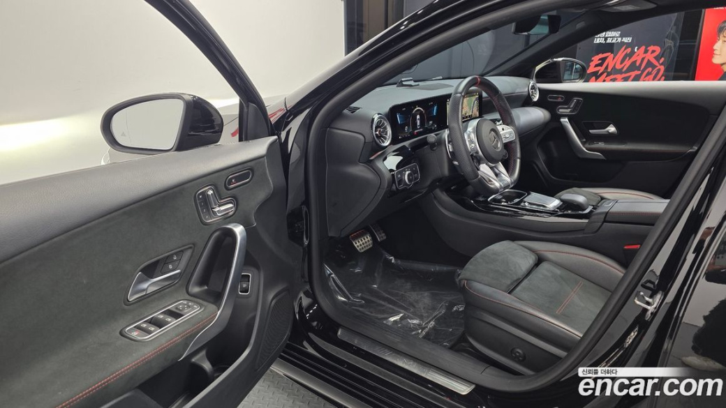 Mercedes-Benz A-Class AMG A35 4MATIC Sedan, 2022
