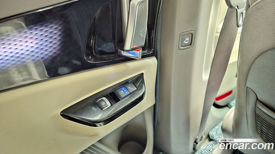 Kia Carnival 9-Seater Signature, 2022