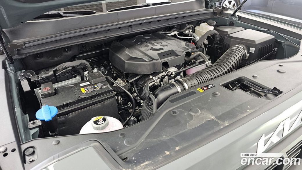 Kia Tasman 2.5T Gasoline 4WD, 2026