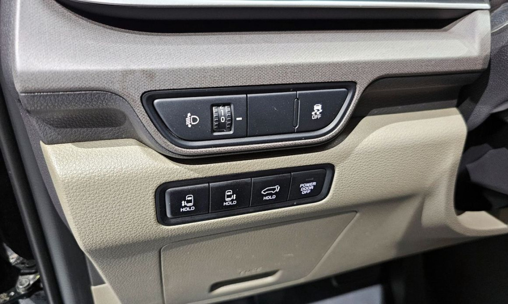 Kia Carnival 9-Seater Noblesse, 2025