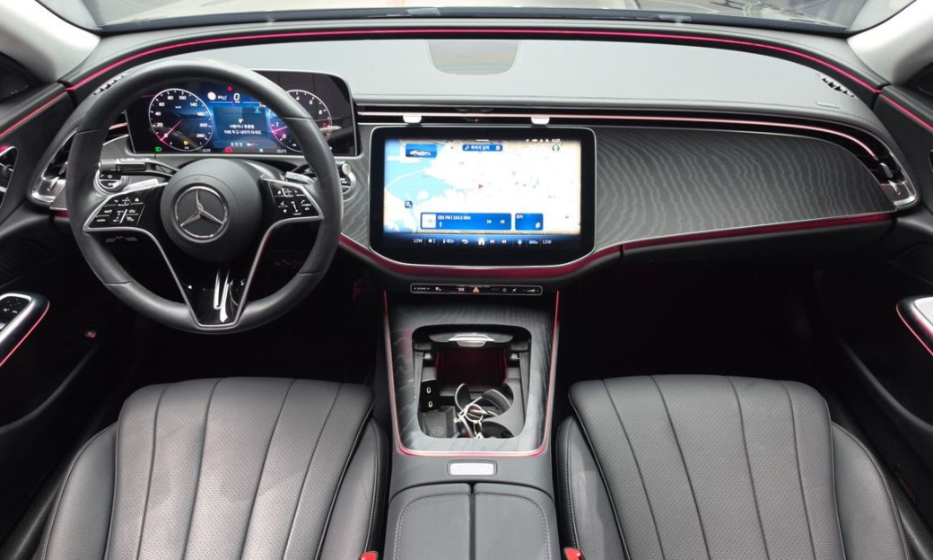Mercedes-Benz E-Class E200 Avantgarde, 2024