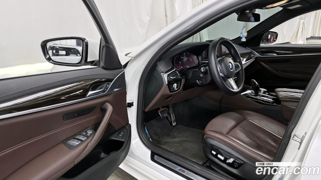 BMW 5-Series 523d M Sport, 2022