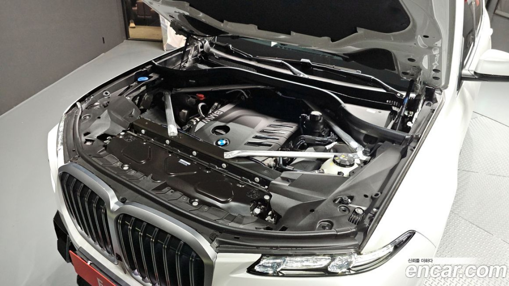 BMW X7 xDrive 40d M Sport 6STR, 2025