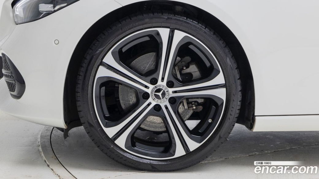 Mercedes-Benz C-Class C300 4MATIC Avantgarde, 2024