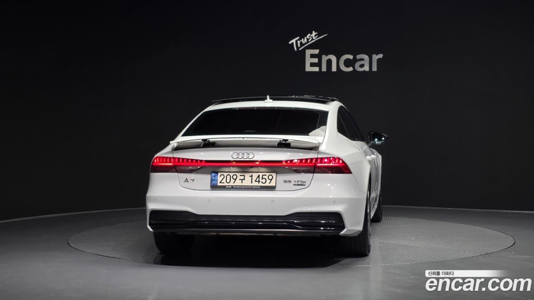 Audi A7 55 TFSI Quattro Premium, 2022