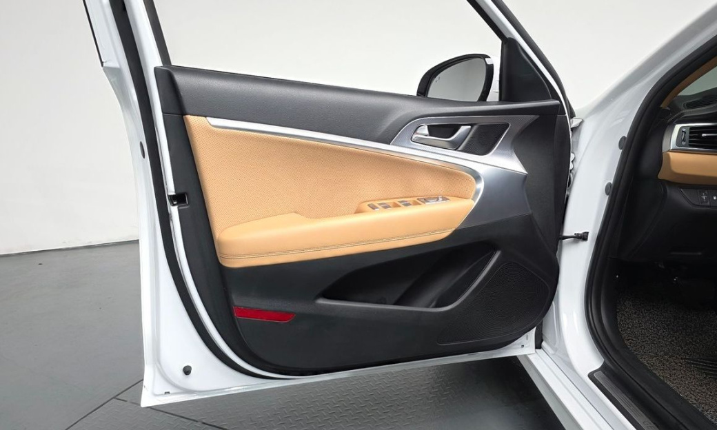 Genesis G70 Gasoline 2.0T 4WD, 2021