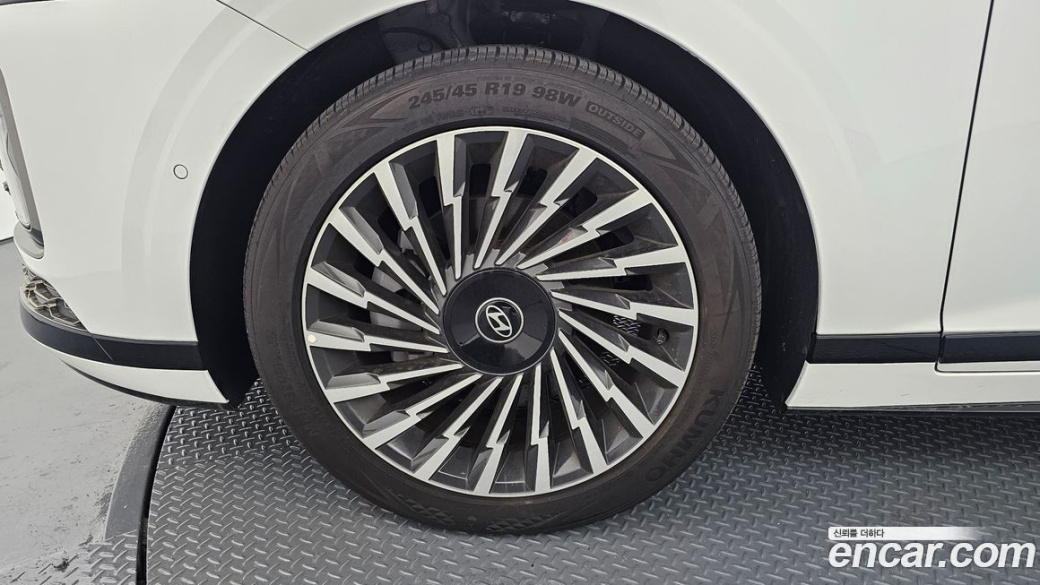 Hyundai Grandeur 2,5 Gasoline 2WD, 2025