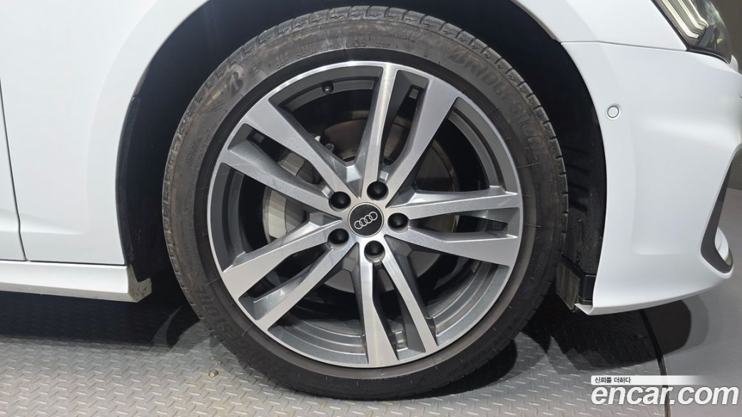 Audi A6 45 TFSI Quattro Premium, 2023