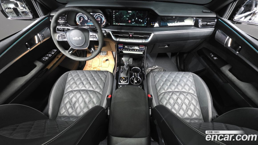 Kia Mohave Diesel 3.0 4WD 5-Seater, 2024