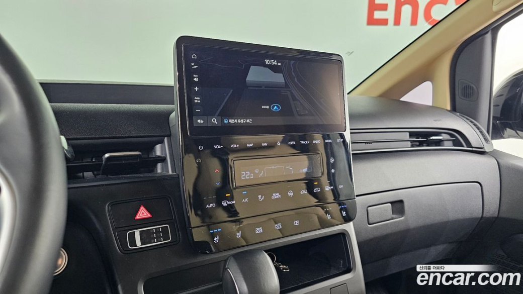 Hyundai Staria 4WD Tourer 9-Seater, 2023