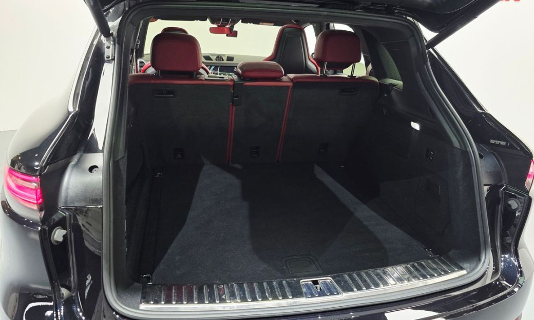 Porsche Cayenne 3.0 PLATINUM EDITION, 2023