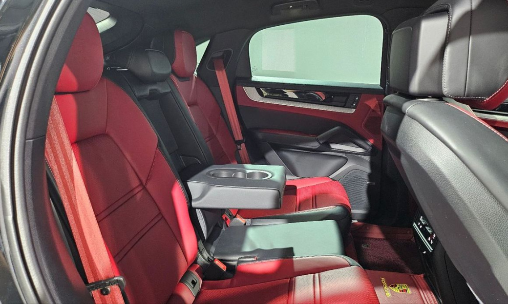 Porsche Cayenne 3.0 Coupe, 2024