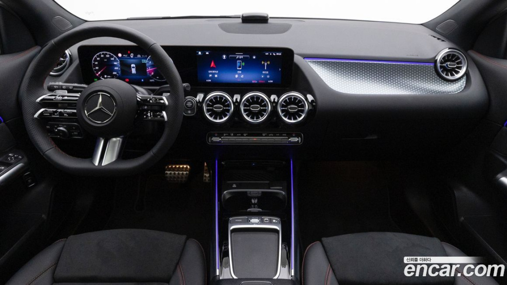 Mercedes-Benz GLA-Class GLA250 4MATIC, 2025