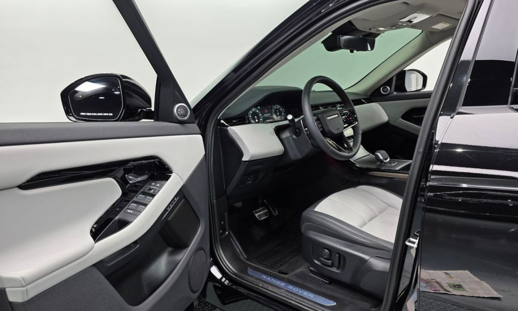 Land Rover Range Rover Evoque P250 Dynamic SE, 2025