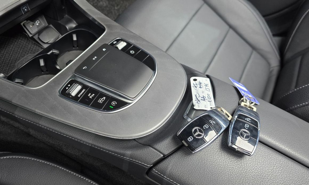 Mercedes-Benz E-Class E350 4MATIC Avantgarde, 2022