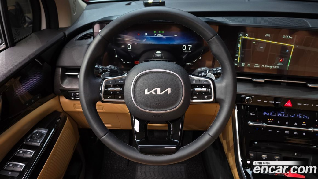 Kia Carnival 7-Seater Signature, 2022