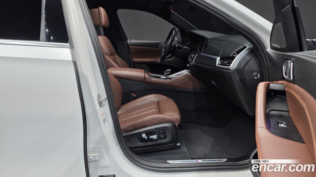 BMW X6 xDrive40i M Sport, 2023