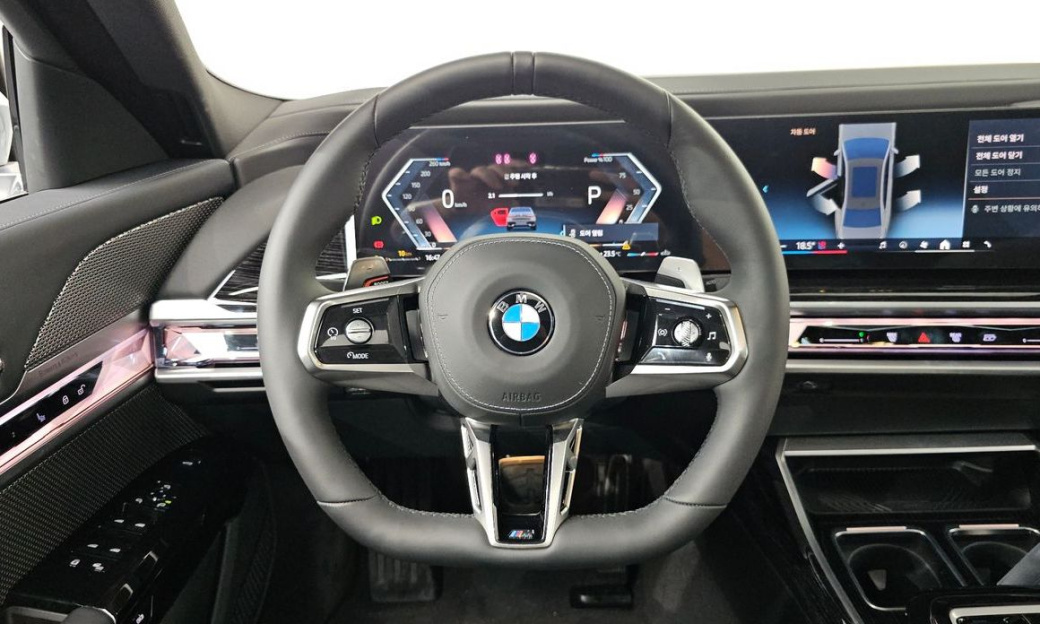 BMW 7-Series 740i xDrive M Sport, 2025