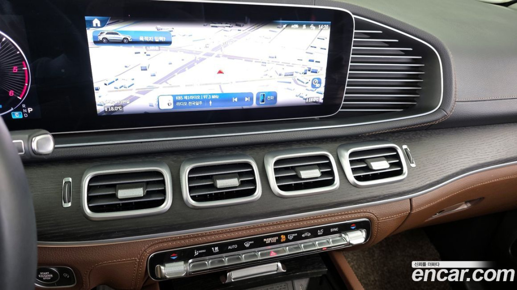 Mercedes-Benz GLE-Class GLE300d 4MATIC, 2024