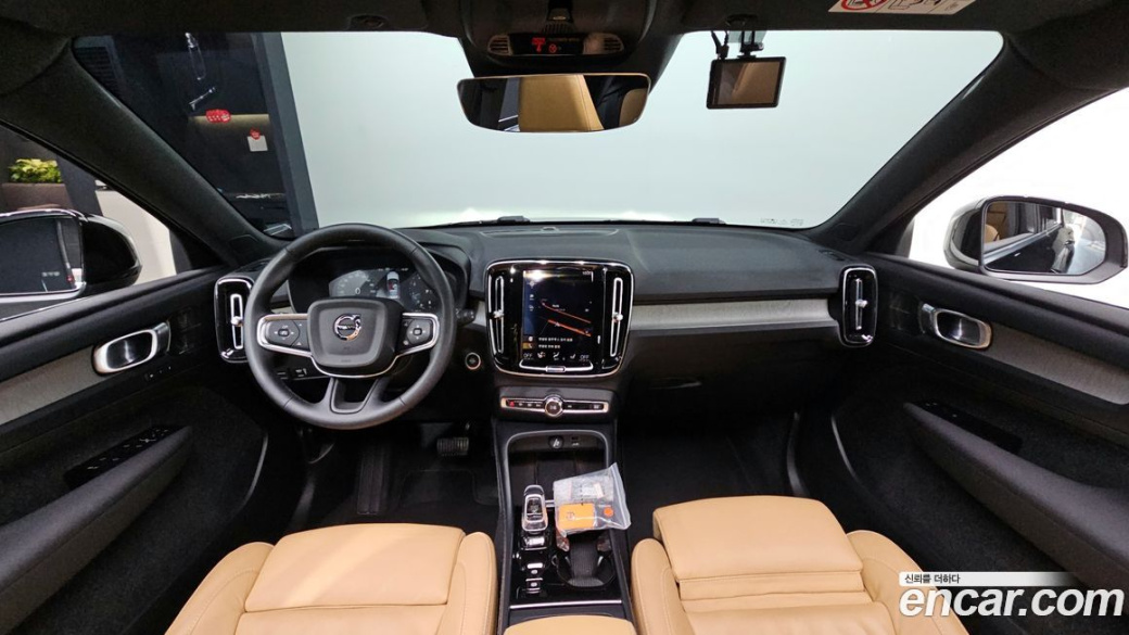 Volvo XC40 B4 Inscription, 2022