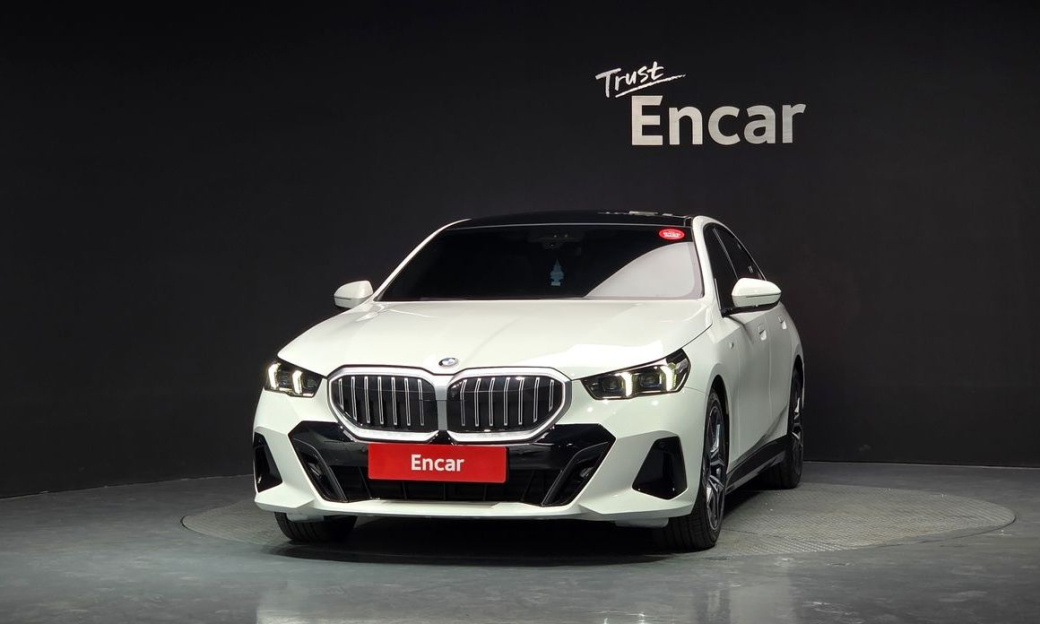 BMW 5-Series 520i M Sport, 2024