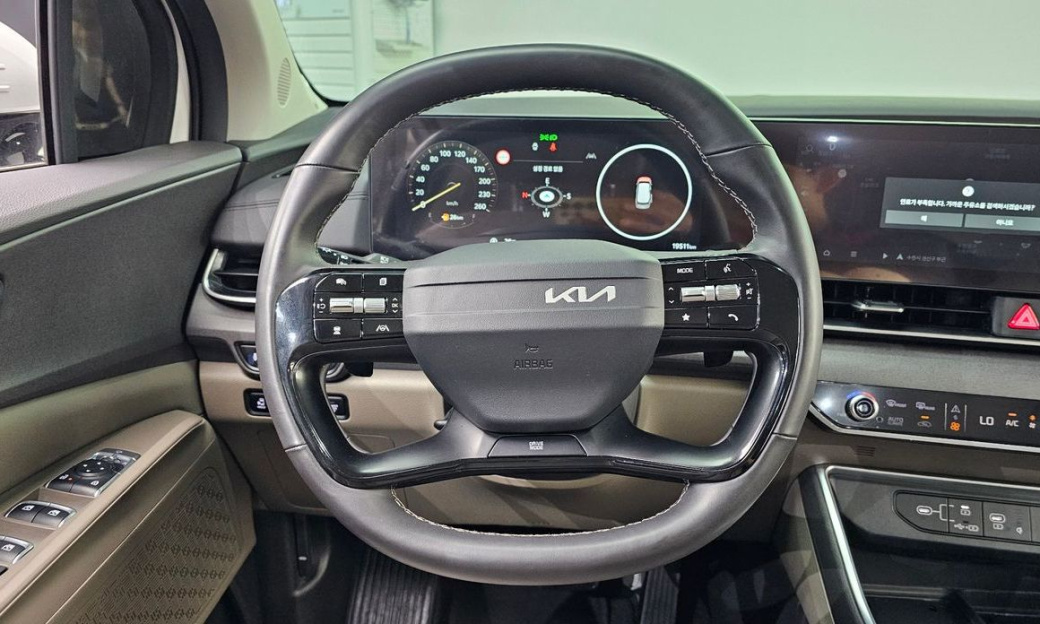 Kia Carnival 9-Seater Noblesse, 2025