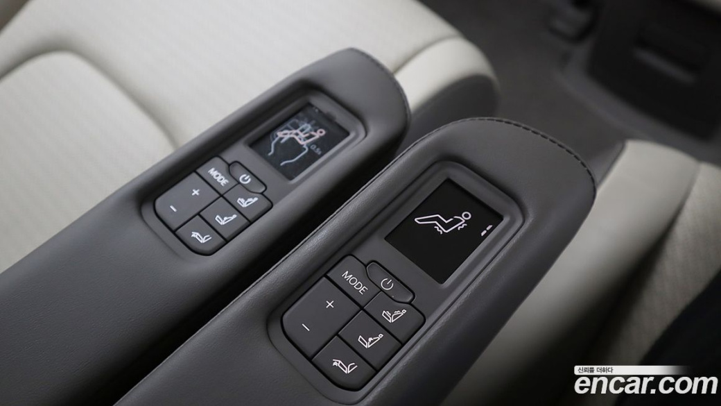 Kia Carnival 7-Seater Signature, 2024