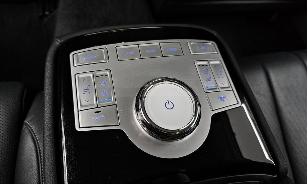 Genesis G80 Gasoline 2.5 Turbo AWD, 2024