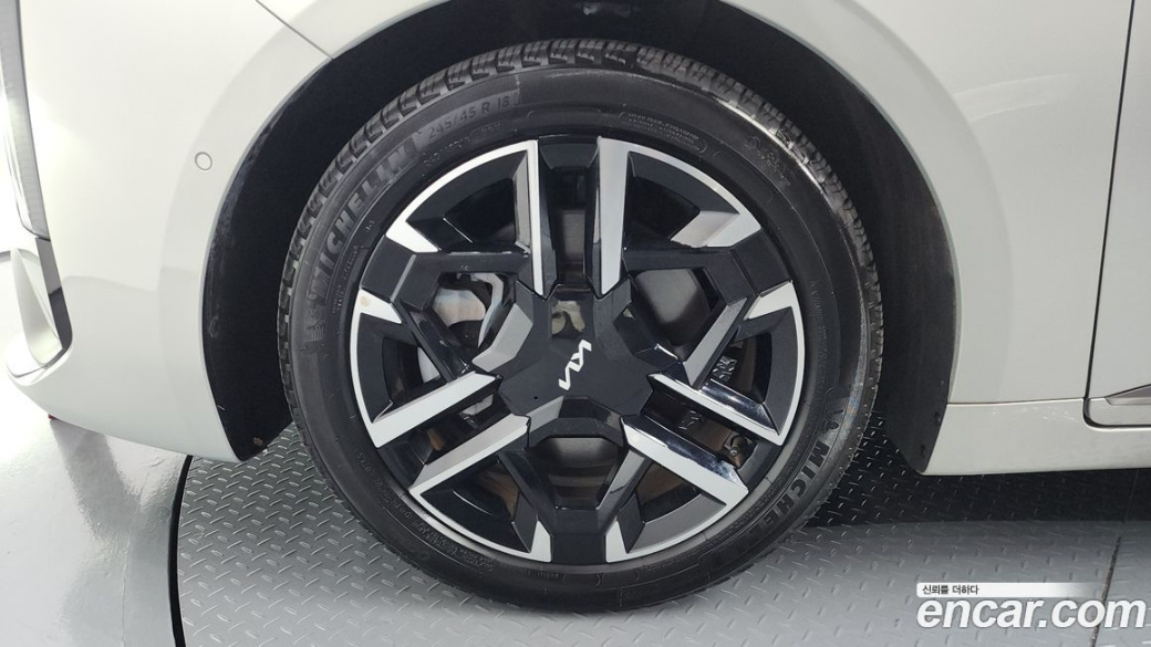 Kia K8 2.5 Gasoline 2WD, 2025