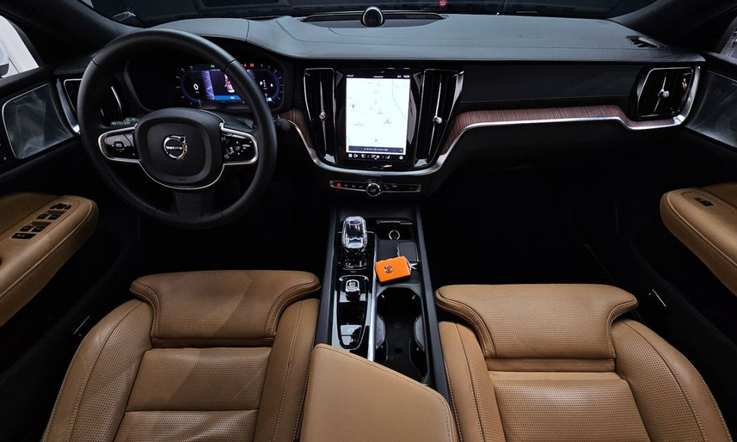 Volvo S60 B5 Ultimate Bright, 2024
