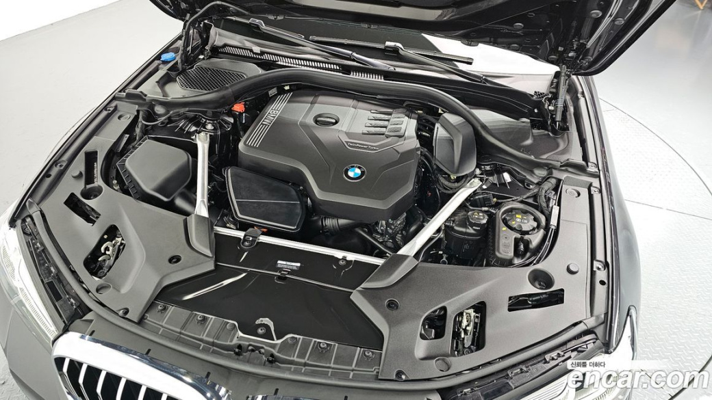BMW 5-Series 520i M Sport, 2023