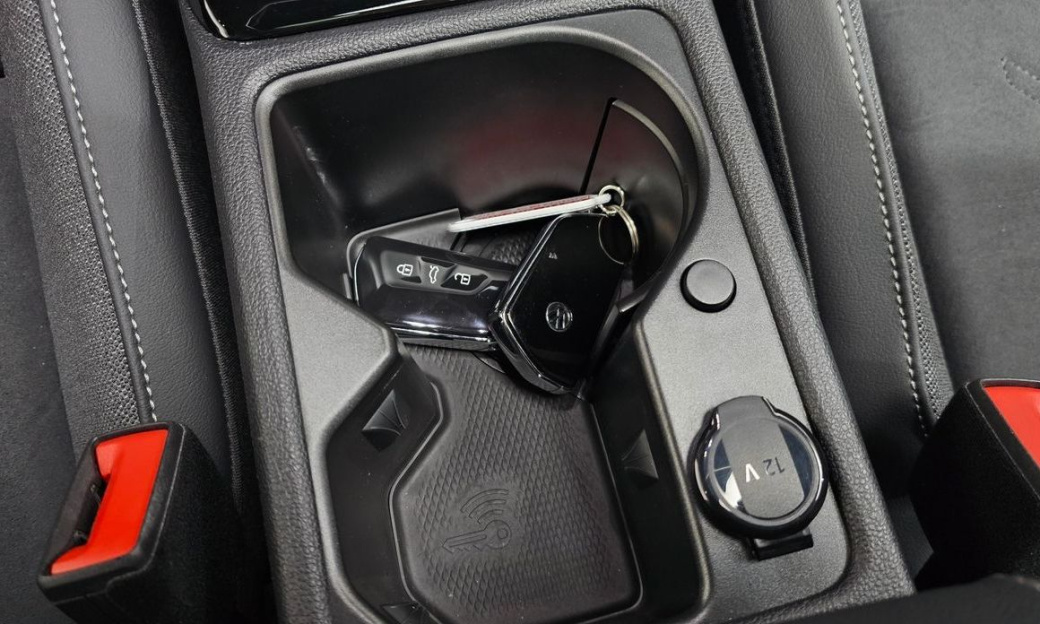 Volkswagen Golf 2.0 TDI Prestige, 2025