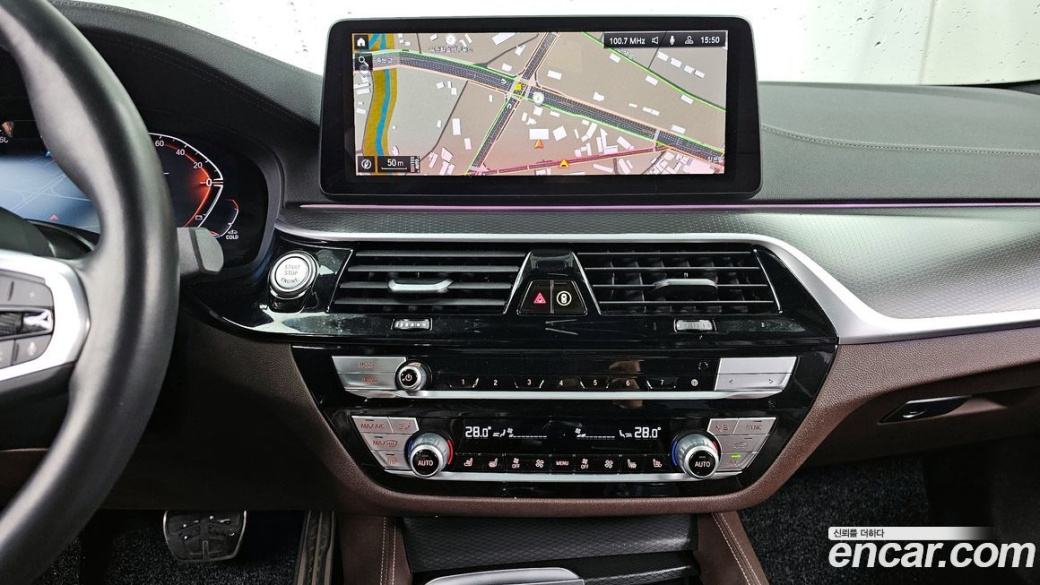 BMW 5-Series 523d M Sport, 2023