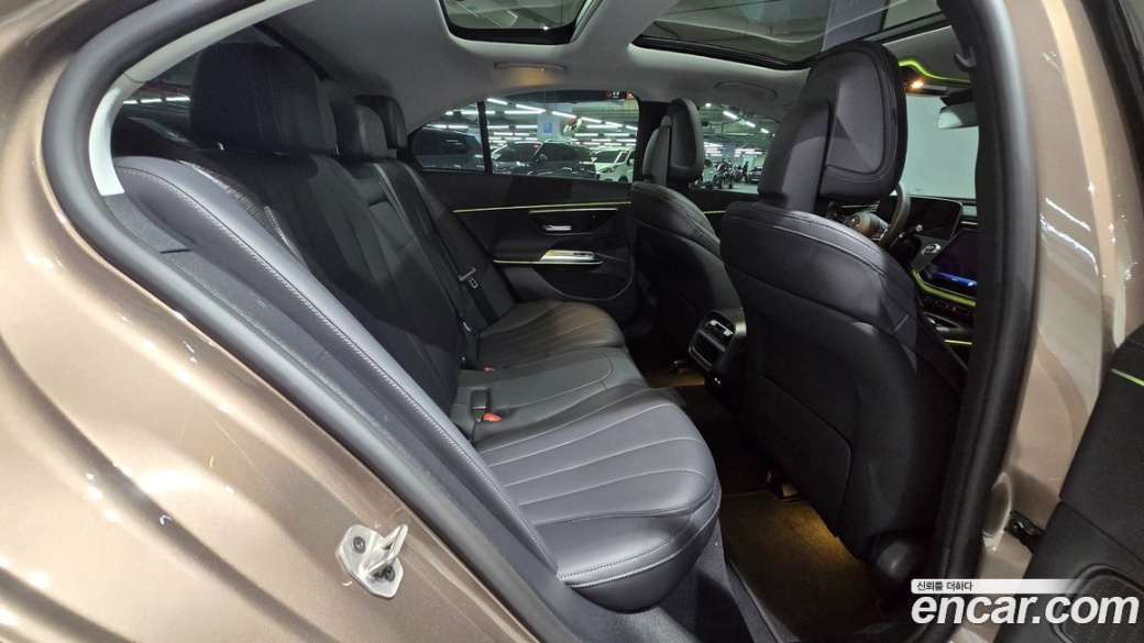 Mercedes-Benz E-Class E220d 4MATIC Exclusive, 2024
