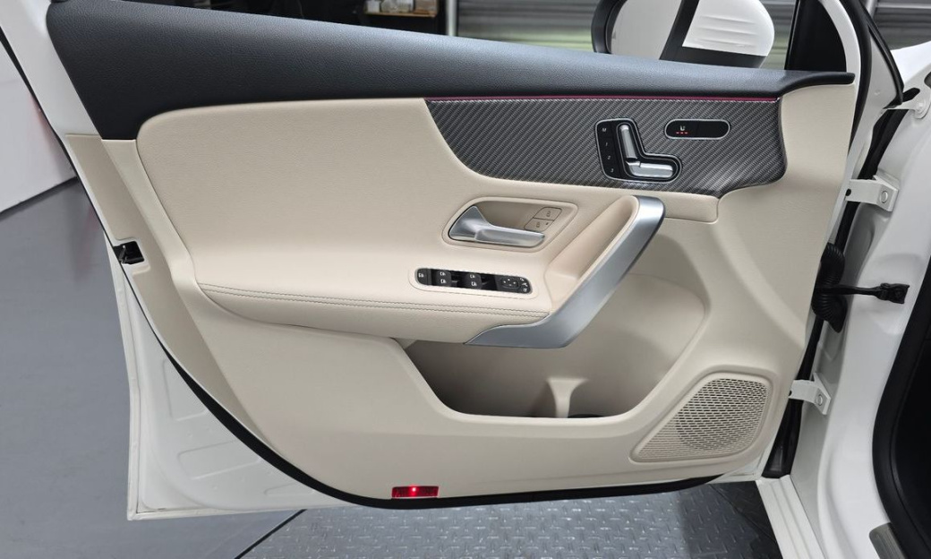 Mercedes-Benz A-Class A220 Hatchback, 2025