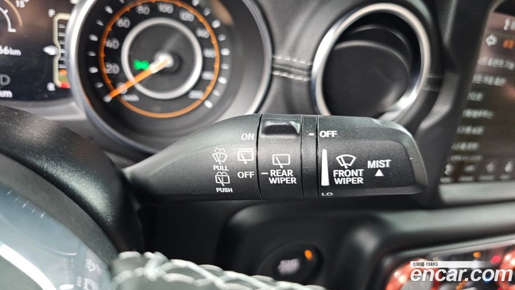 Jeep Wrangler 2.0 Overland Power Top 4Door, 2021