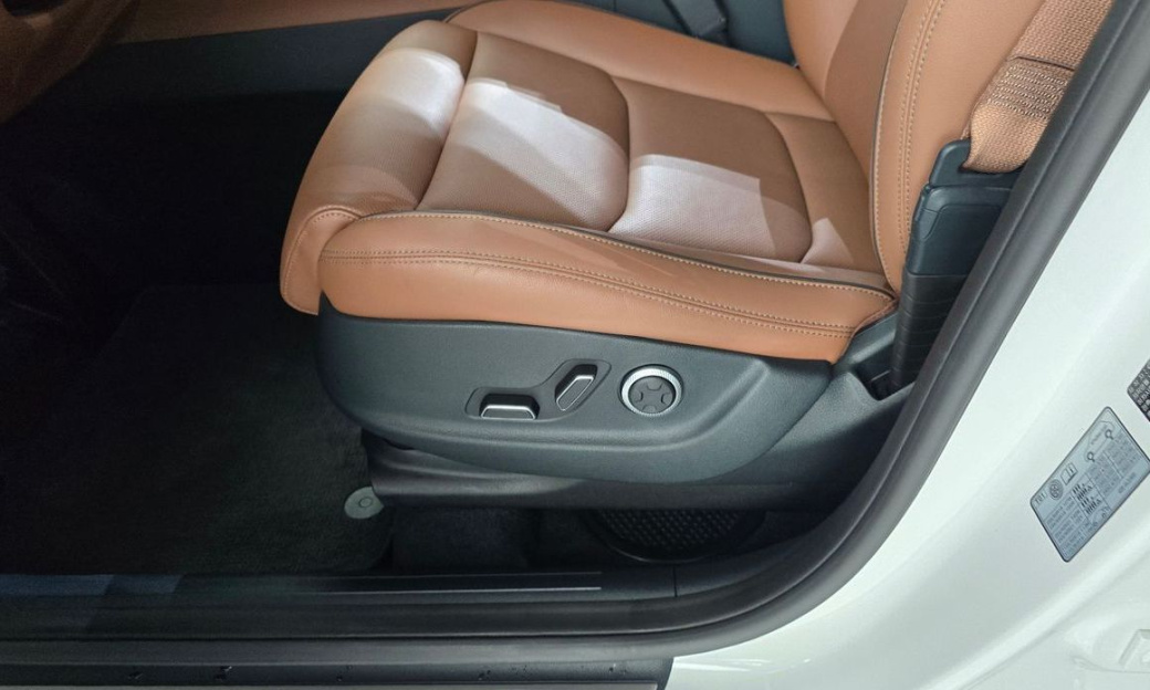 Genesis GV70 2.5T Gasoline 2WD, 2023