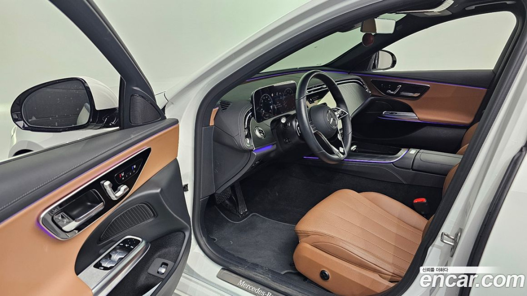 Mercedes-Benz E-Class E200 Avantgarde, 2024
