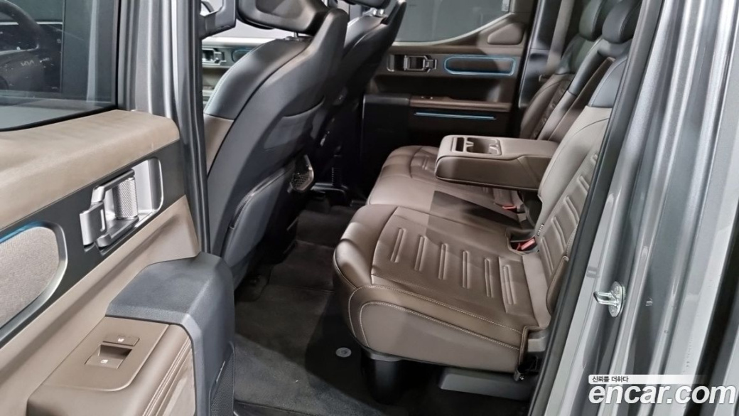 Kia Tasman 2.5T Gasoline 4WD, 2026