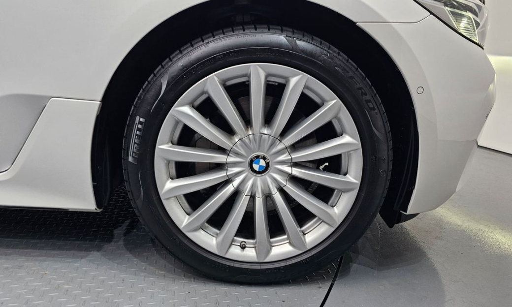 BMW Gran Turismo 630i xDrive Luxury, 2023