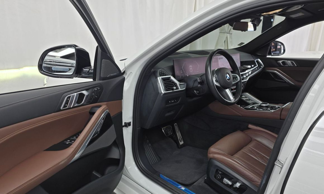 BMW X6 xDrive40i M Sport, 2024