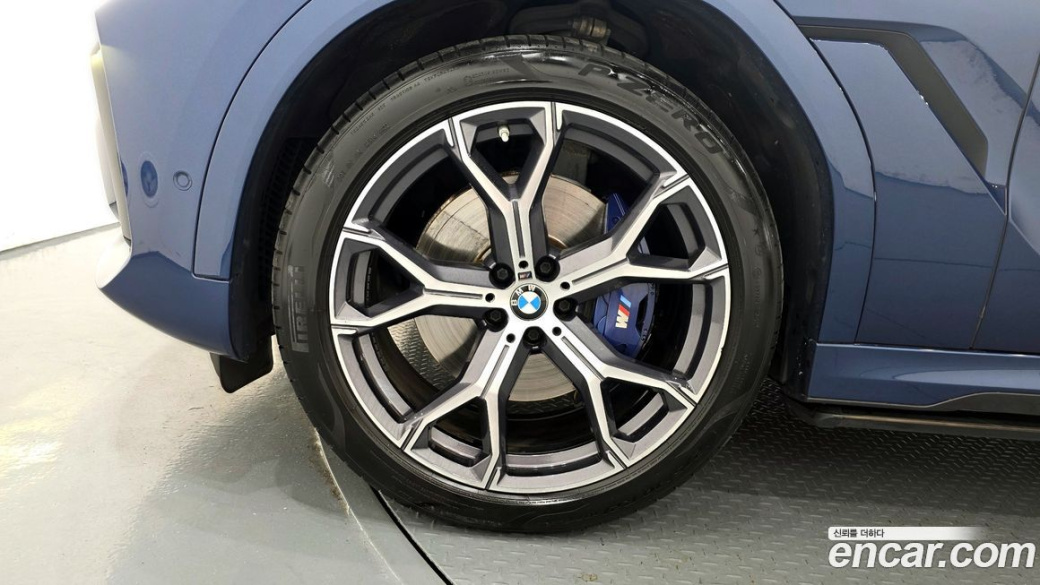 BMW X6 xDrive40i M Sport, 2023