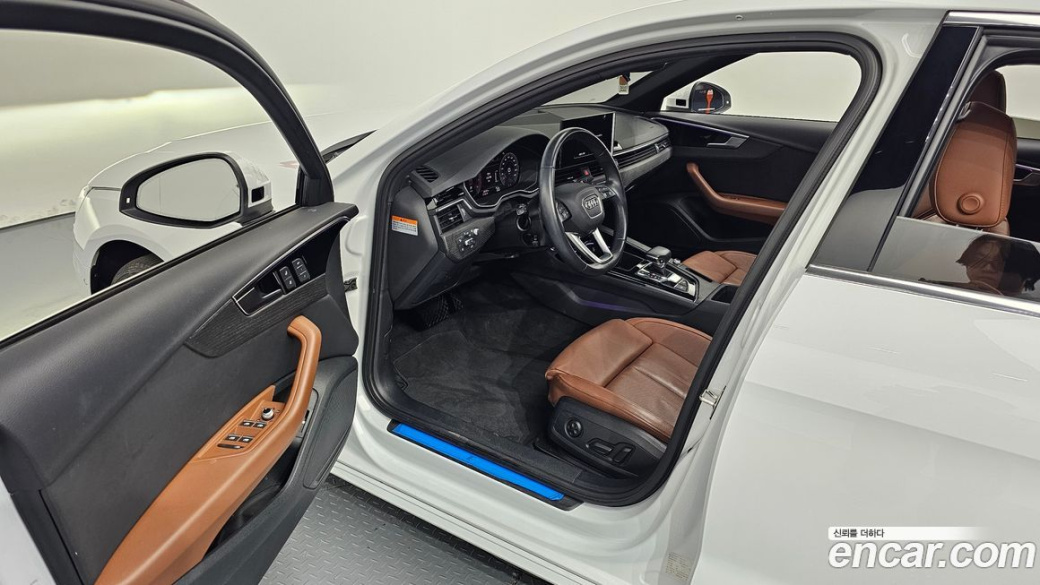 Audi A4 40 TFSI Premium, 2023