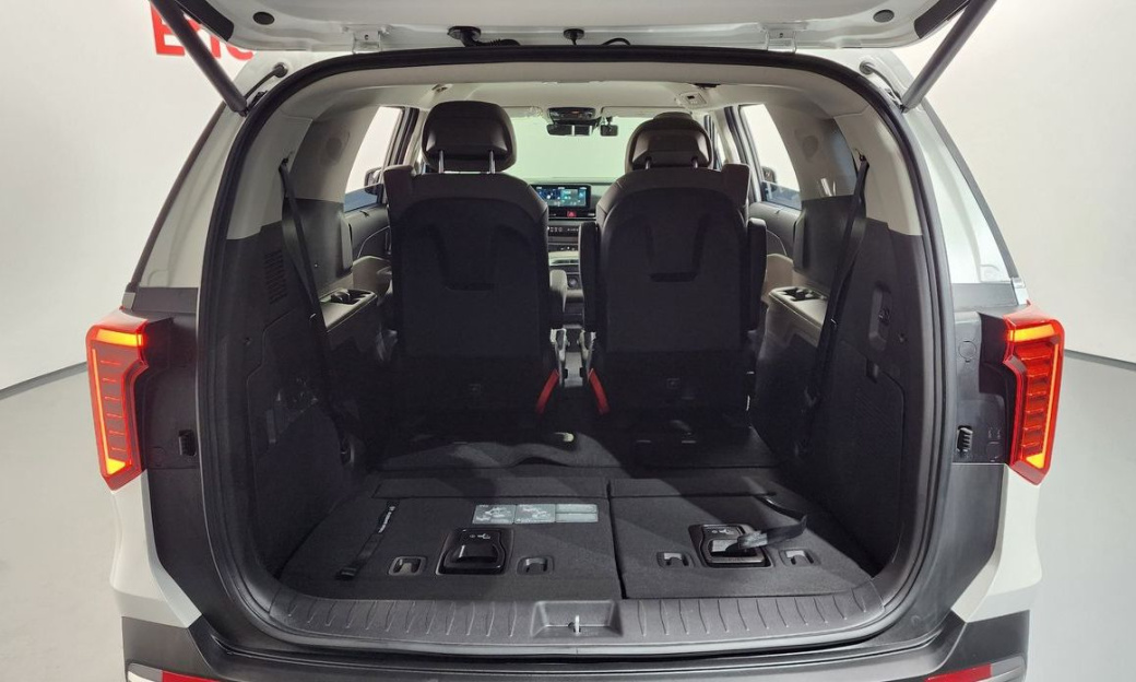 Kia Carnival 7-Seater Noblesse, 2024