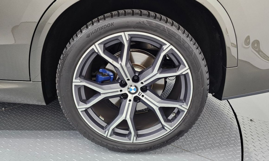 BMW X5 xDrive 40i M Sport, 2023