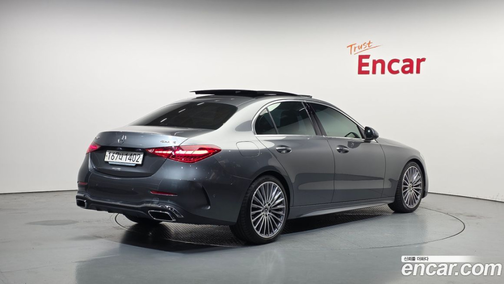 Mercedes-Benz C-Class C300 4MATIC AMG Line, 2023
