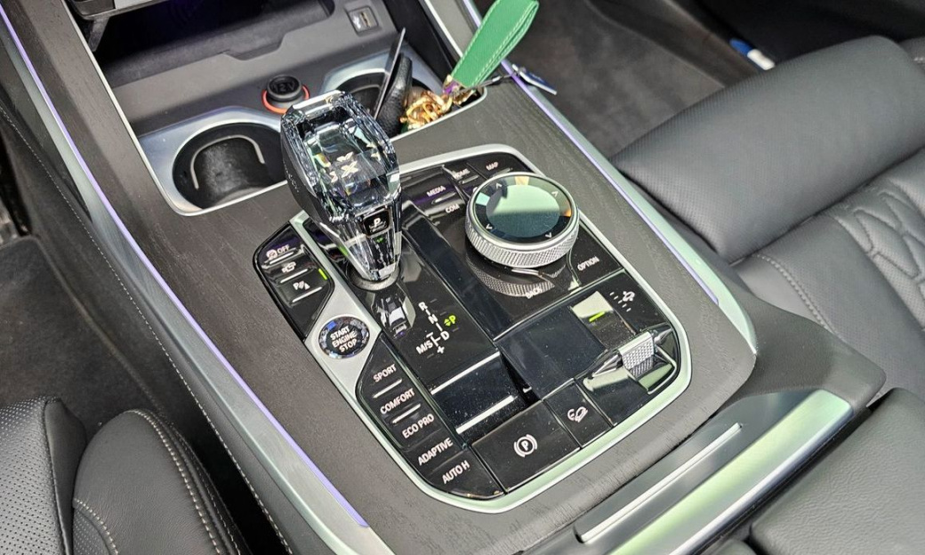 BMW X7 xDrive 40d Design Pure Excellence 7-Seater, 2022