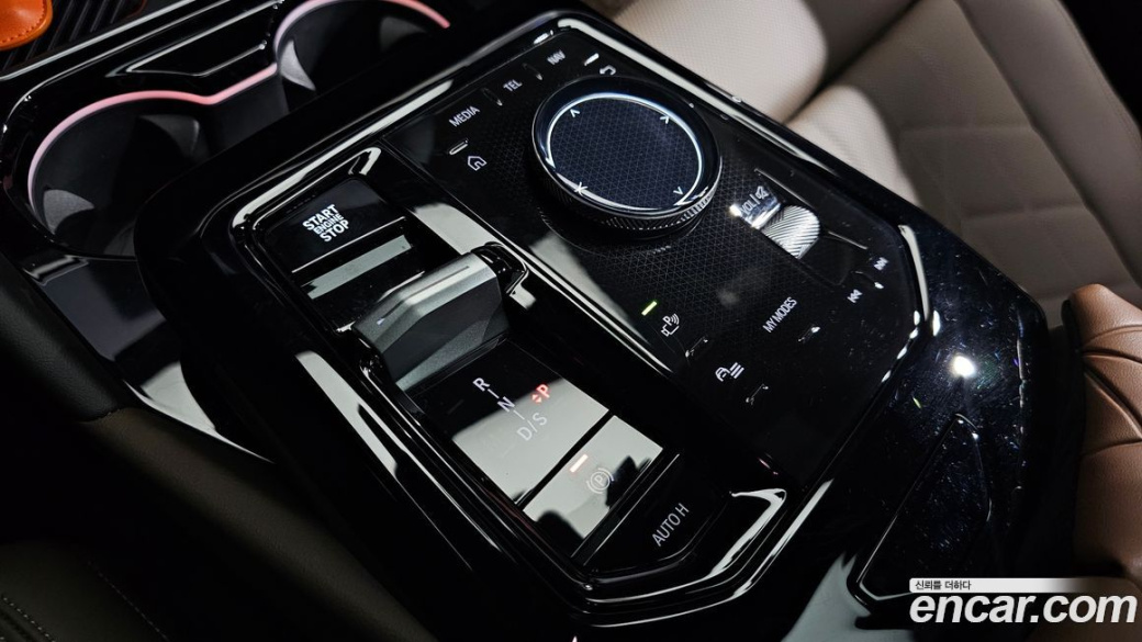 BMW 5-Series 523d, 2025